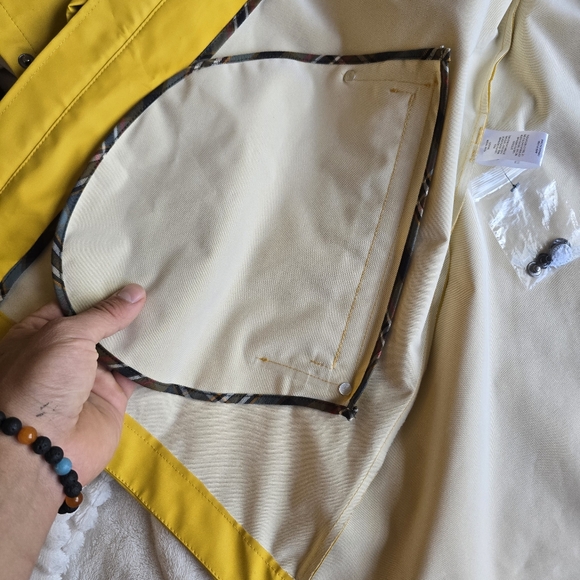 Iconic Yellow Unisex Small Pendleton Rain Jacket - Picture 8 of 9